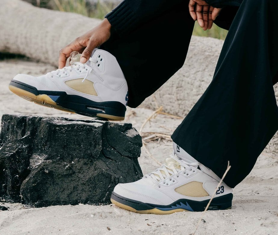 Alternative view of Giày Nike Air Jordan 5 Retro ‘Dawn’ FZ5758-004