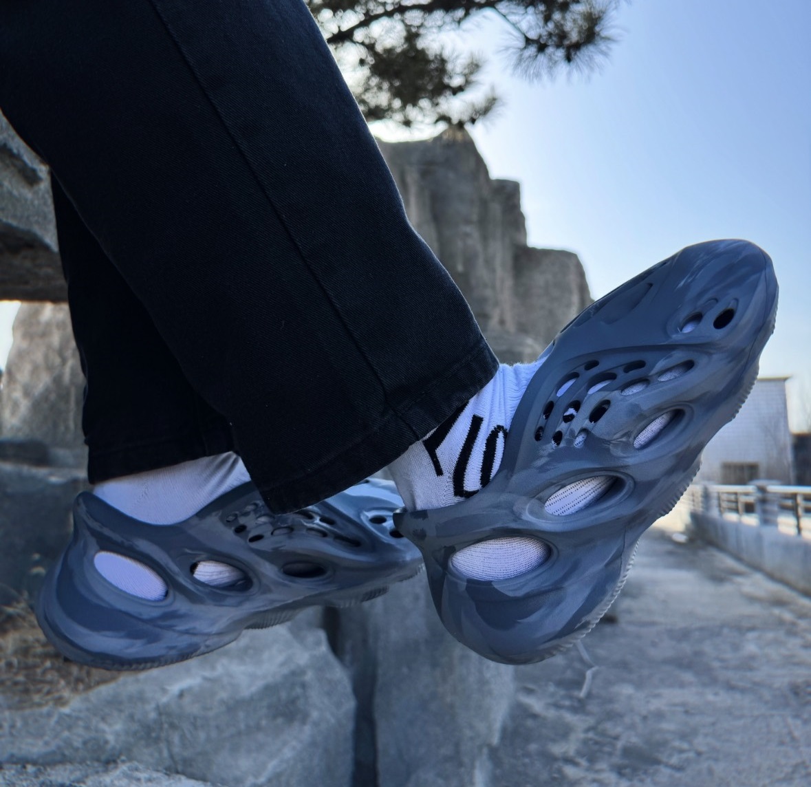 Dép Yeezy Foam Runner ‘MX Granite’ IE4931 - Ảnh 7