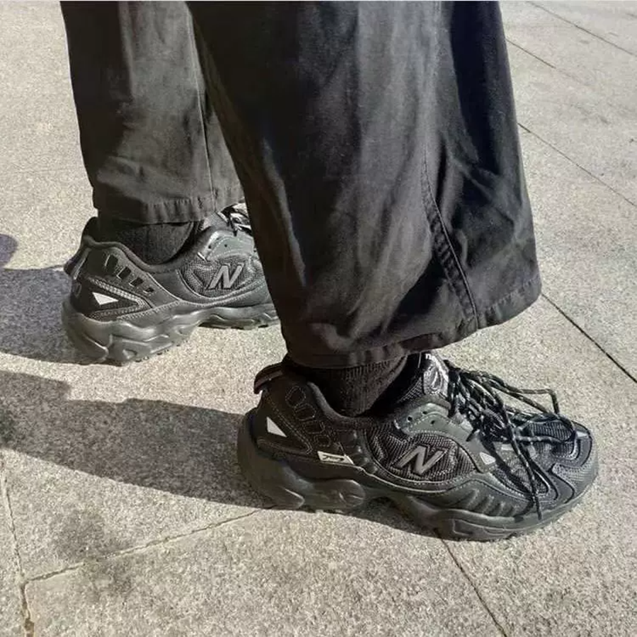 Giày New Balance 703 D 'Triple Black' ML703BC - Ảnh 7