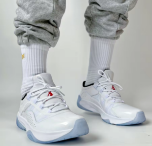 Alternative view of Giày Nike Air Jordan 11 CMFT Low ‘White Varsity’ DN4180-162
