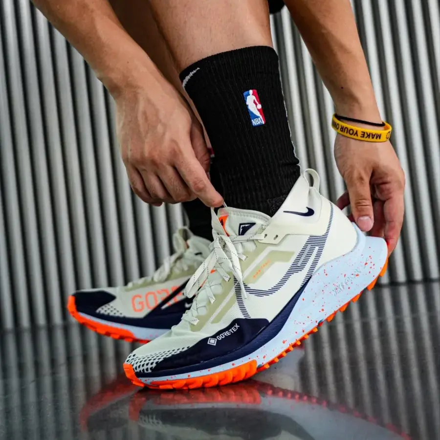 Giày Nike React Pegasus Trail 4 GORE-TEX ‘Total Orange’ DJ7926-004 - Ảnh 4