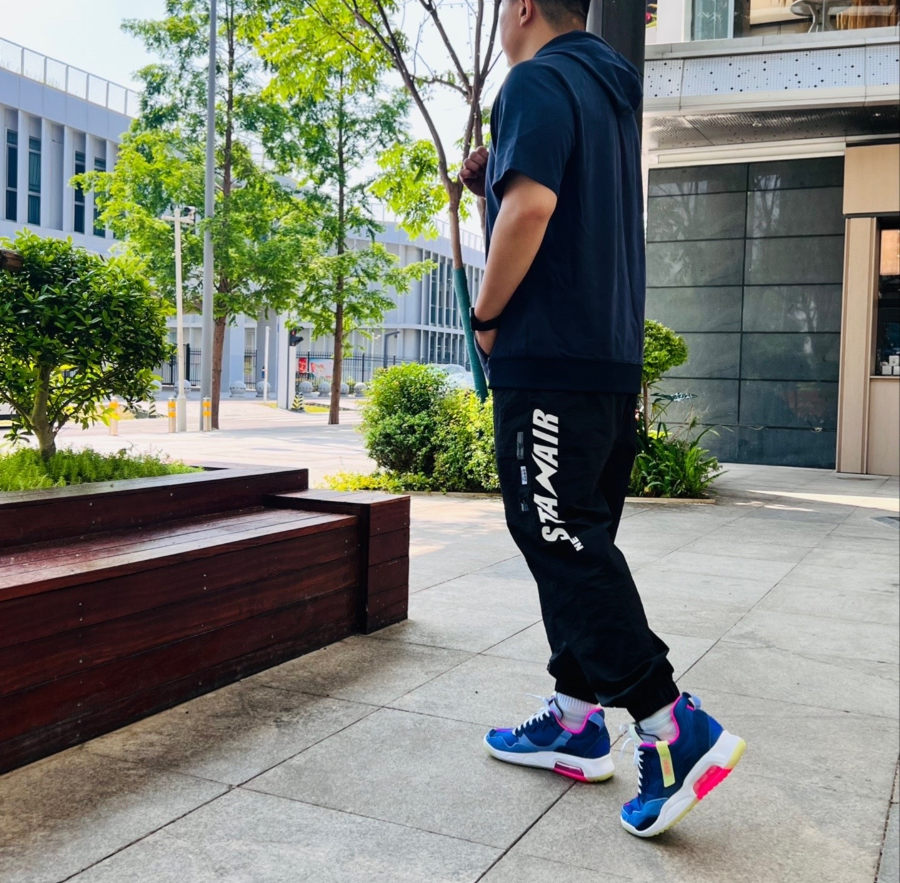 Giày Nike Air Jordan MA2 x Luka Doncic ‘Cosmic Deception’ DJ9804-500 - Ảnh 4