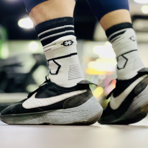 Alternative view of Giày Nike Moon Racer ‘Black’ AQ4121-001