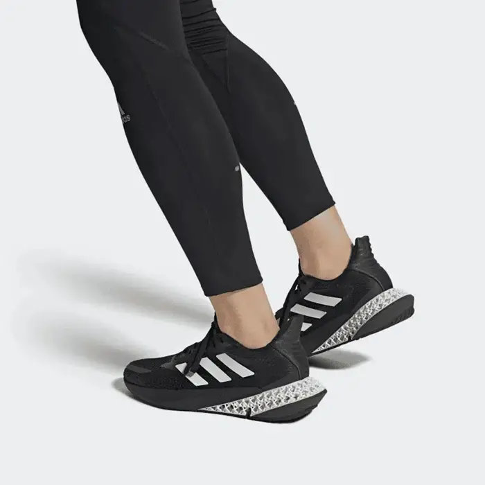 Alternative view of Giày Adidas 4D FWD Pulse ‘Black White’ Q46450