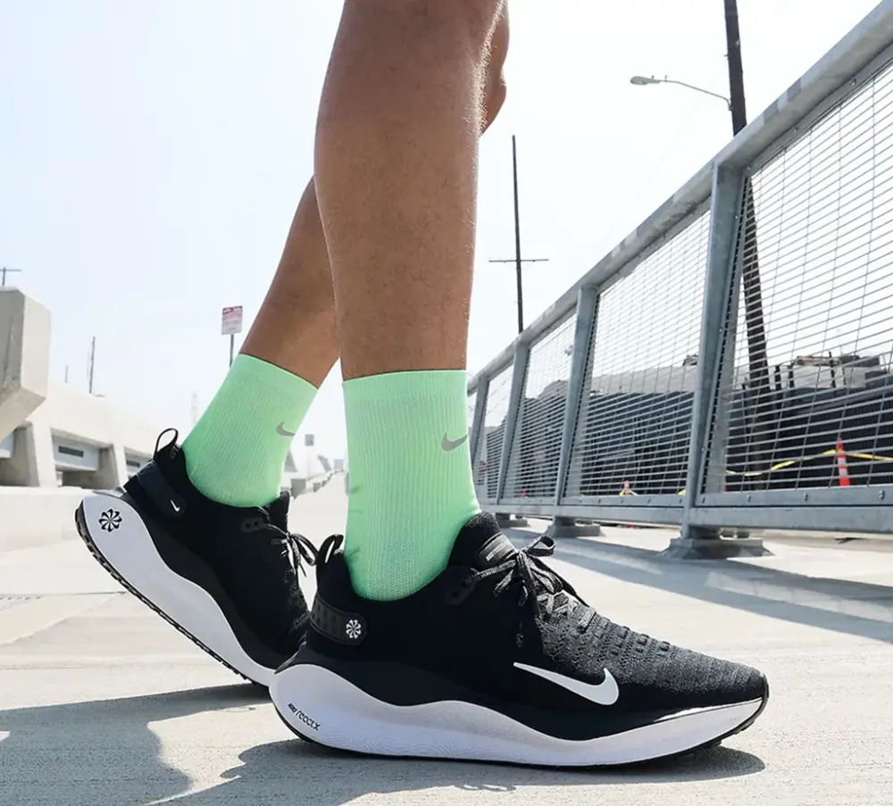 Giày Nike ReactX Infinity 4 'Black White' DR2665-001 - Ảnh 3
