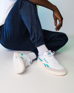 Alternative view of Giày Reebok Club C Revenge 'White Teal Navy' GY1822