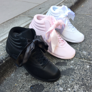 Alternative view of Giày Reebok Freestyle Hi Satin Bow 'Black' CM8904