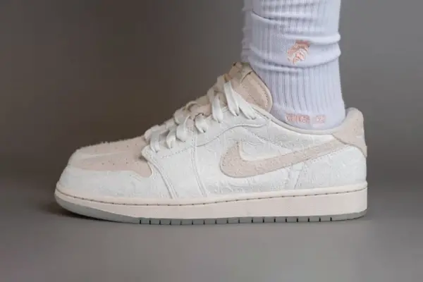 Giày Nike Air Jordan 1 Retro Low OG ‘Chris Paul’ FZ0455-200 - Ảnh 3