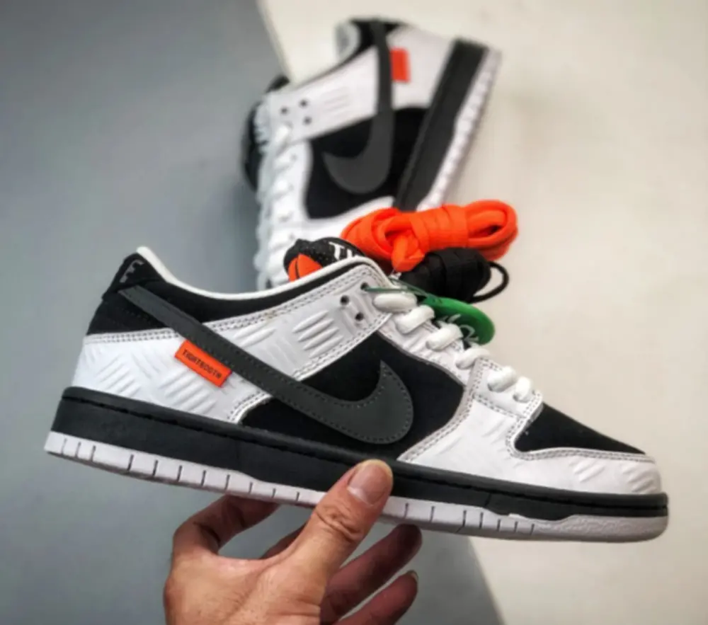 Giày Nike TIGHTBOOTH x Dunk Low SB FD2629-100 - Ảnh 3