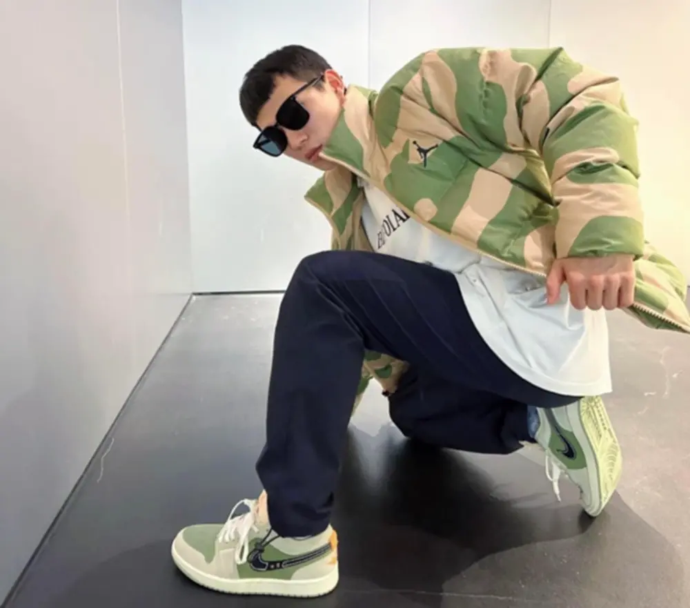 Alternative view of Giày Nike Air Jordan 1 Low SE Craft ‘Light Olive’ FD6819-300