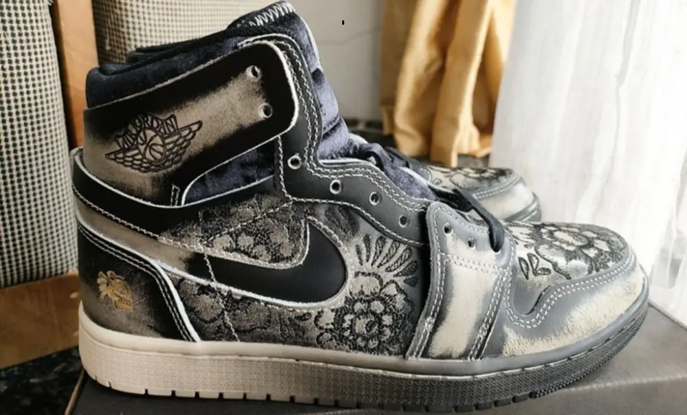 Alternative view of Giày Nike Air Jordan 1 High ‘Dia de los Muertos’ FQ8155-010