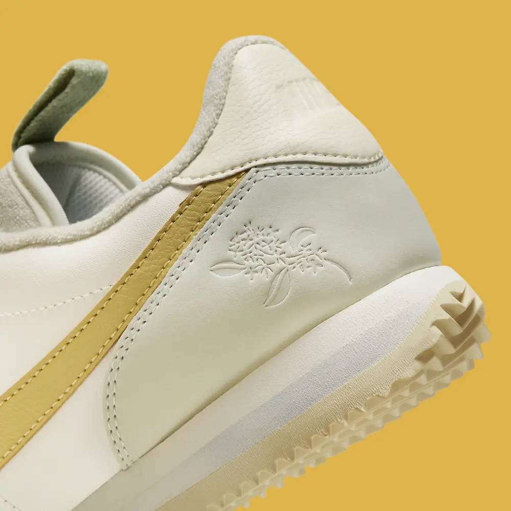Giày Nike Cortez GS 'Flowers' FV3639-171 - Ảnh 3