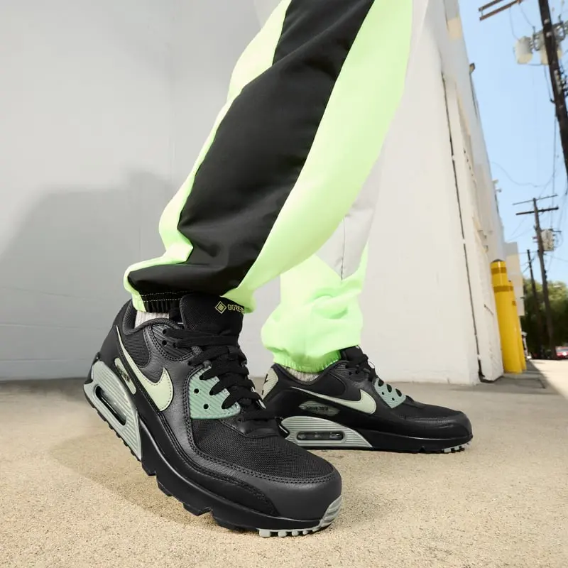 Giày Nike Air Max 90 GORE-TEX ‘Black Honeydew’ FD5810-001 - Ảnh 4