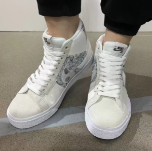 Alternative view of Giày Nike Zoom Blazer Mid Premium SB 'Paisley Pack Floral' DM0859-100