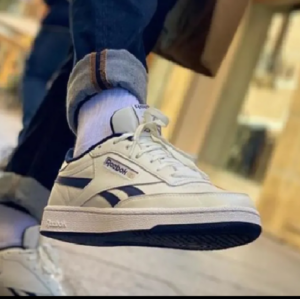 Alternative view of Giày Reebok Club C Revenge 'White Brave Blue' FX1639