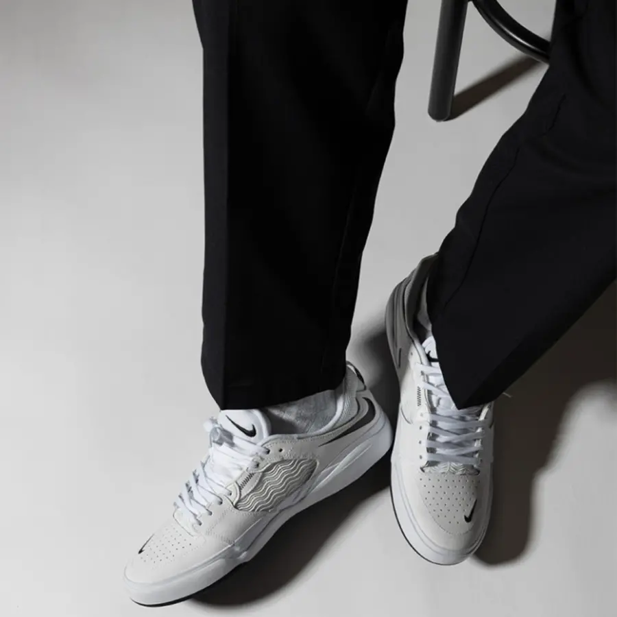Alternative view of Giày Nike Ishod Wair Premium SB ‘White Black’ DZ5648-101