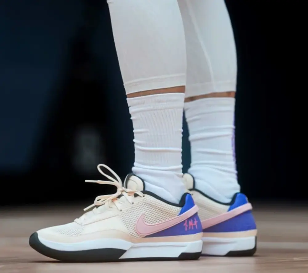 Alternative view of Giày Nike JA 1 EP Morant 'Guava Ice' DR8786-802