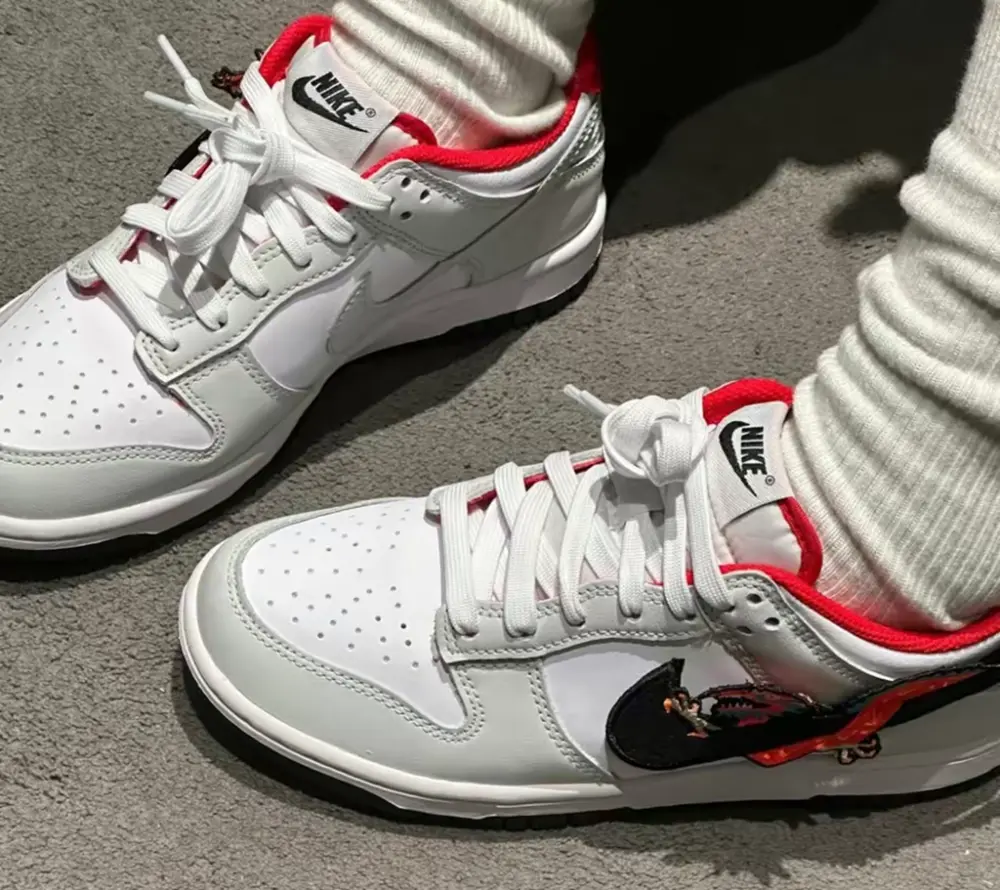Giày Nike Dunk 'Year of the Dragon' FZ5528-101 - Ảnh 3