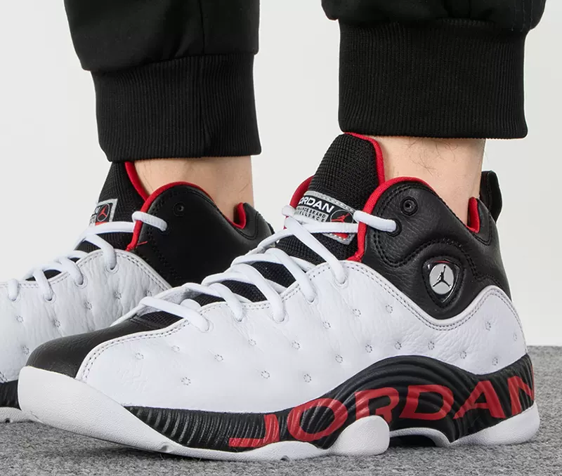 Alternative view of Giày Nike Air Jordan Jumpman Team 2 'Chicago' DZ7294-101