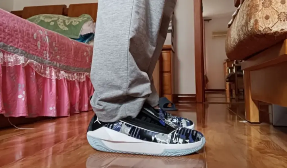 Alternative view of Giày Nike Air Jordan ‘Dark Concord’ AQ0394-500