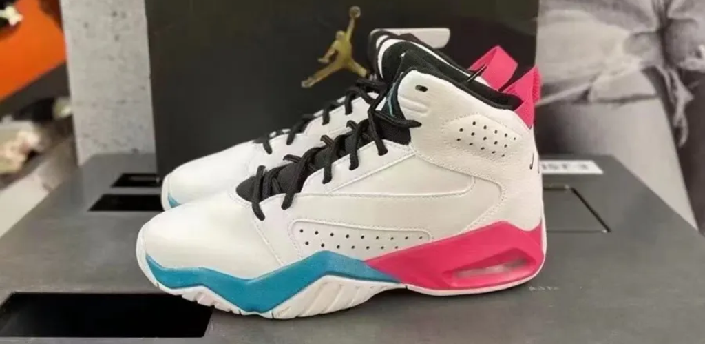 Giày Nike Air Jordan Lift Off 'Turbo Green' AR6346-105 - Ảnh 2