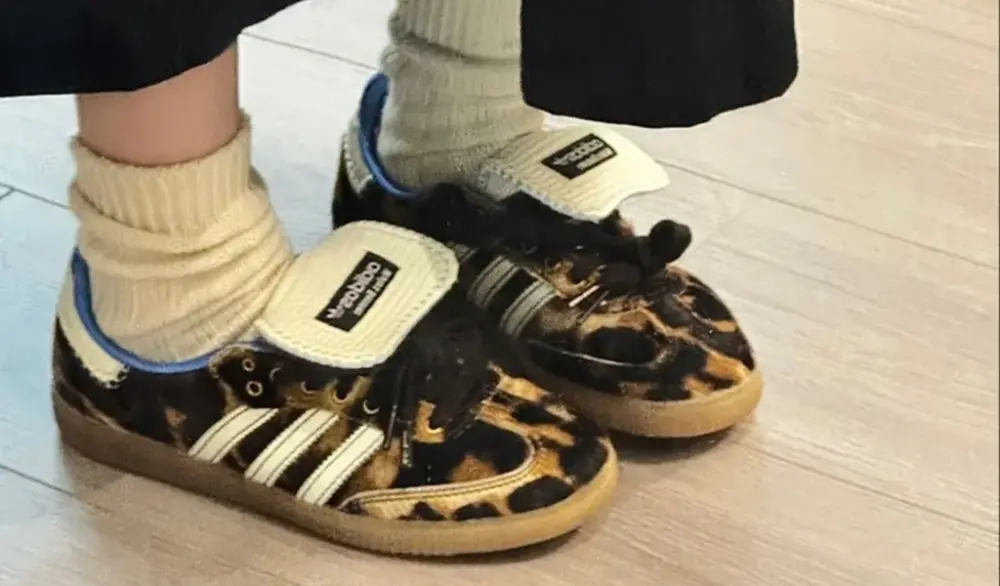 Alternative view of Giày Adidas Originals Samba 'Pony Leo' IE0578