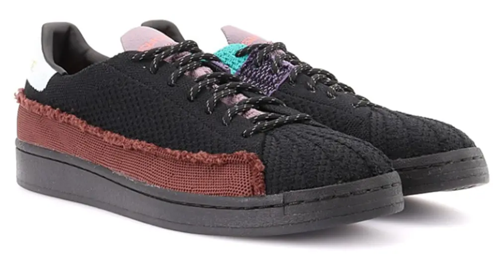 Alternative view of Giày Adidas Superstar Pharrell 'Black' FY1787