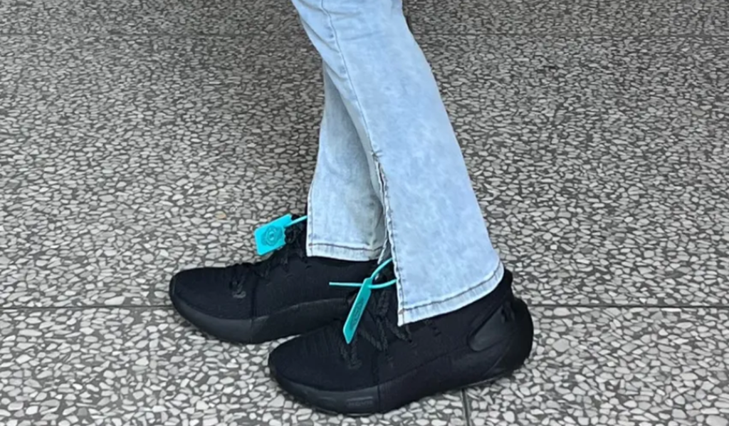 Giày Under Armour Hovr Phantom 3 'Black' 3025516-002 - Ảnh 3