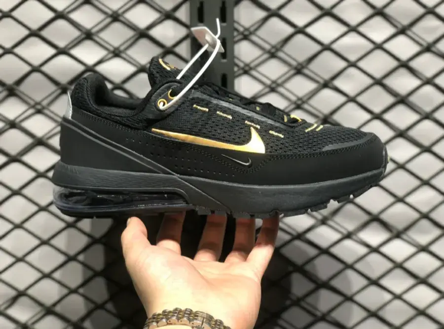 Alternative view of Giày Nike Air Max Pulse "Black Metallic Gold" FQ8733-010