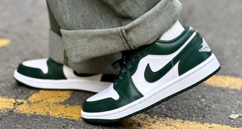 Giày Nike Air Jordan 1 Low 'Galactic Jade' DC0774-113 - Ảnh 3
