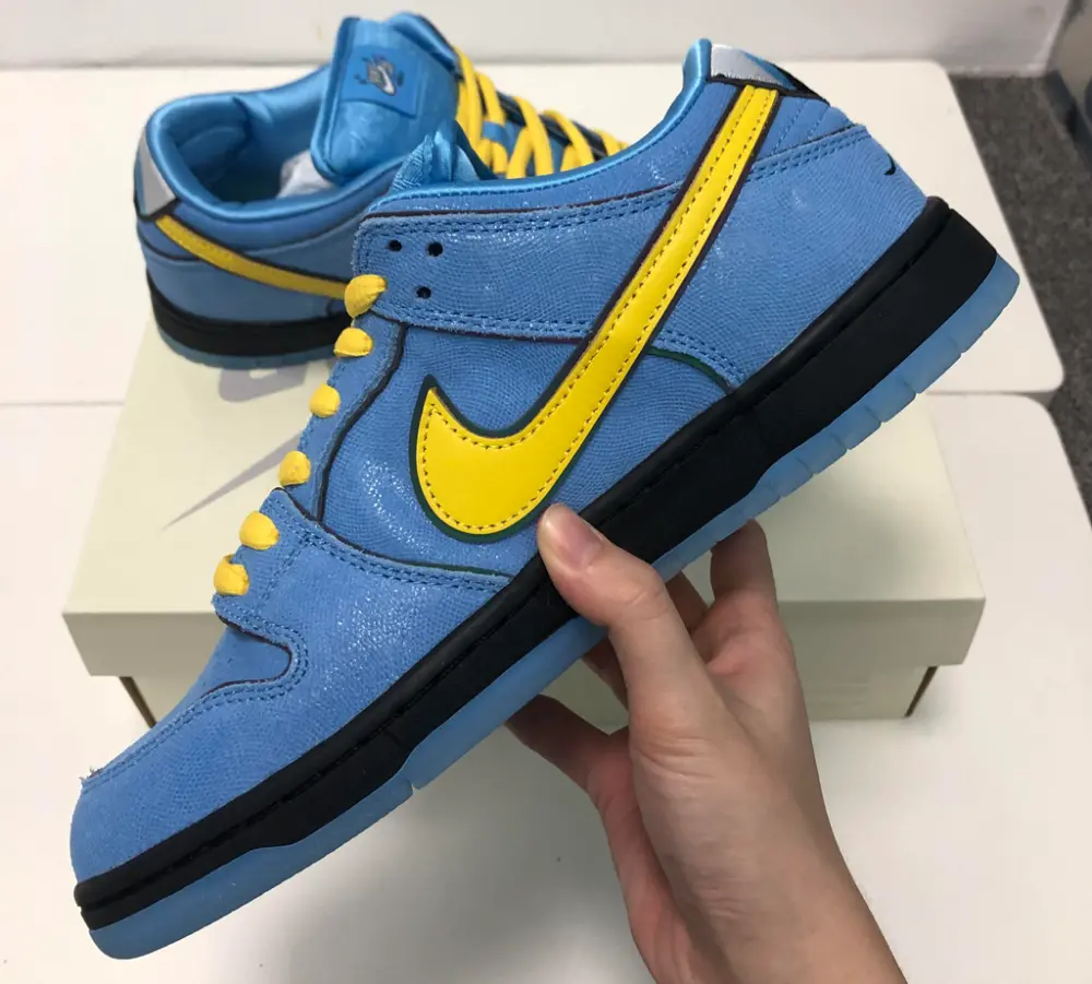 Alternative view of Giày Nike Dunk x Powerpuff Girls 'Bubbles' FZ8320-400