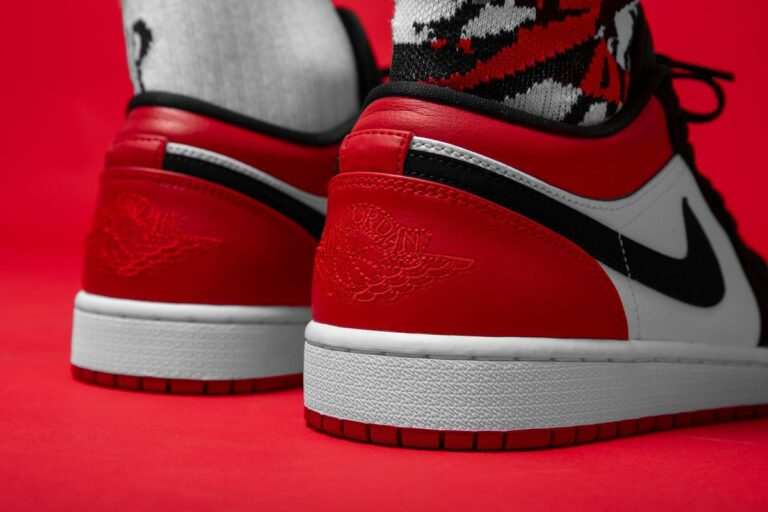 Giày Nike Air Jordan 1 Low 'Black Toe' 553558-116 - Ảnh 6