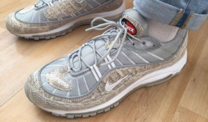 Alternative view of Giày Nike Supreme x Air Max 98 ‘Snakeskin’ 844694-100