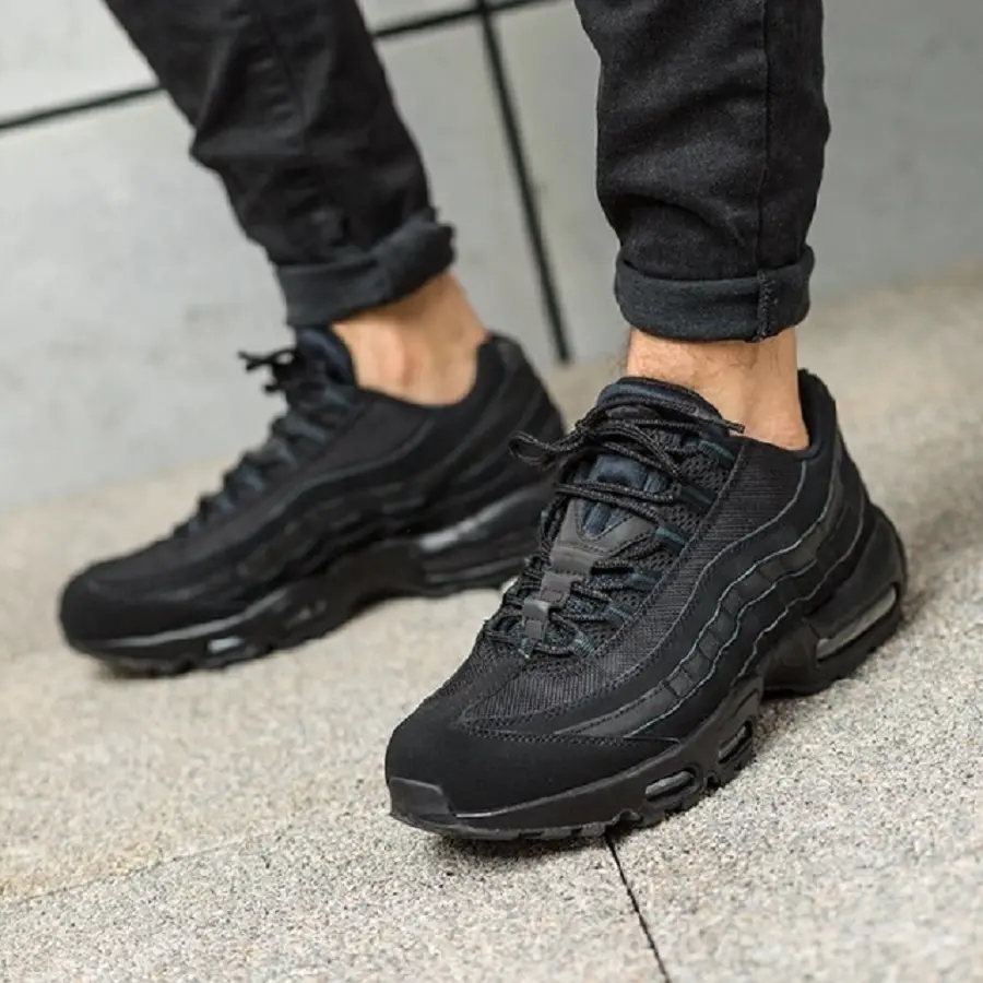 Giày Nike Air Max 95 Essential ‘Triple Black’ AT9865-001 - Ảnh 3