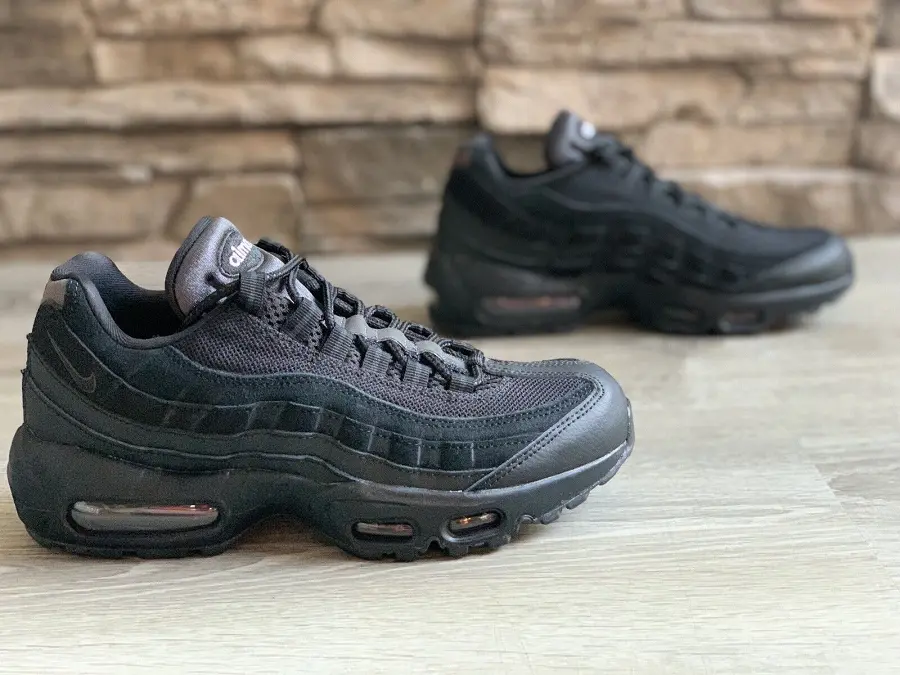 Alternative view of Giày Nike Air Max 95 Essential ‘Triple Black’ AT9865-001