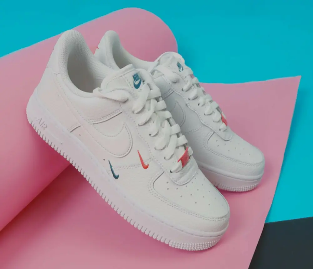 Alternative view of Giày Nike Wmns Air Force 1 ’07 Essential ‘Summit White Solar Red’ CT1989-101