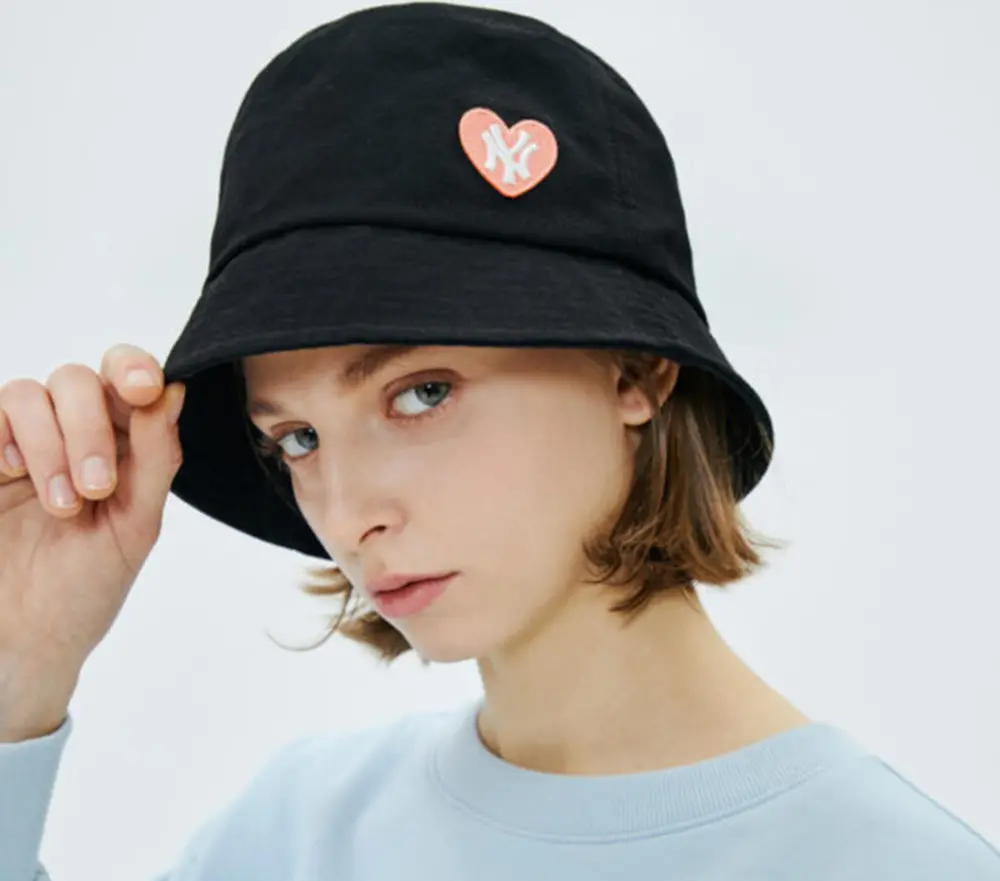 Alternative view of Mũ MLB Bucket Love Black 32CPH7941-50L