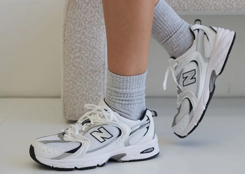 Alternative view of Giày New Balance 550 in Green And White GSB550BI-1