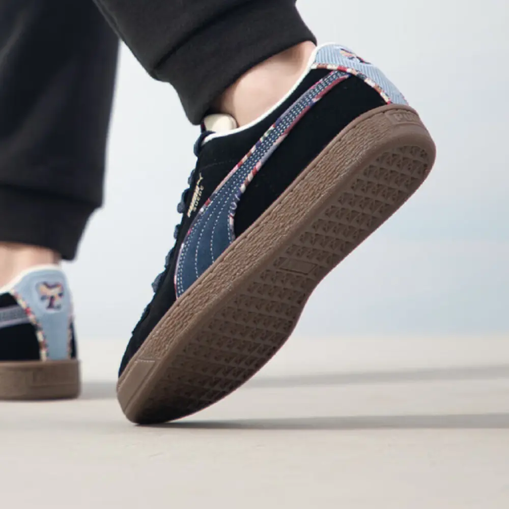 Alternative view of Giày Puma Suede Bz Emb 'Black Navy Marzipan Light Blue' 399021-01