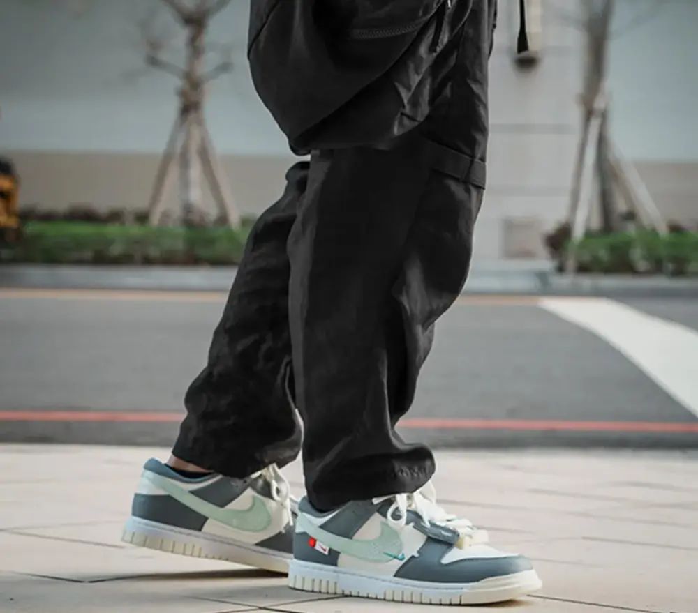 Alternative view of Giày Nike Air Dunk Low Jumbo 'Year of the Dragon' FZ5053-131