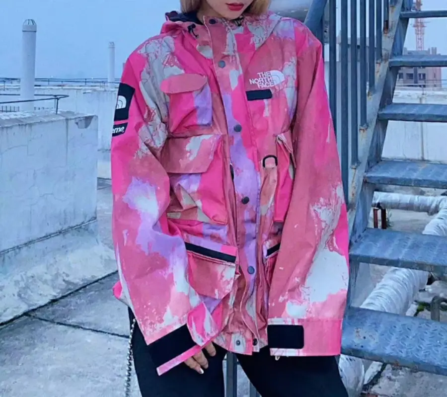Alternative view of Áo Supreme x The North Face Cargo Jacket ‘Pink’ SUP-SS20-648
