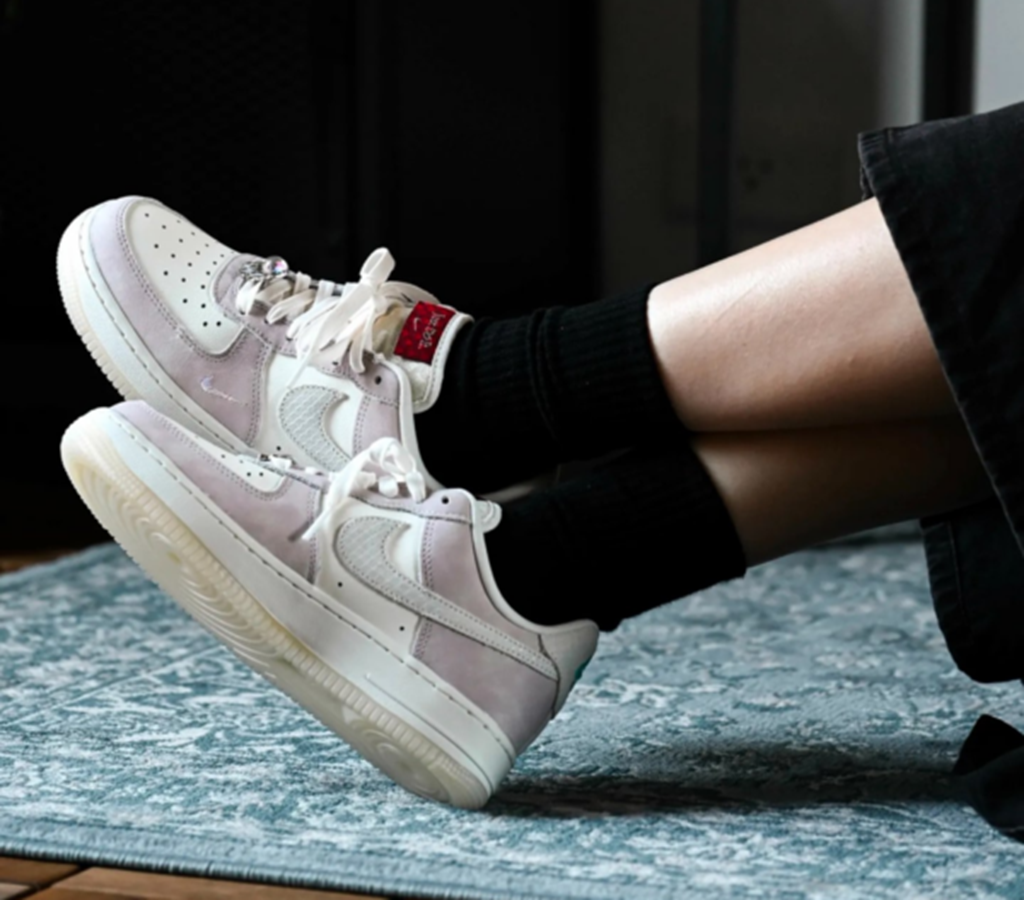 Giày Nike Air Force 1 ‘Year of the Dragon’ FZ5066-111 - Ảnh 4