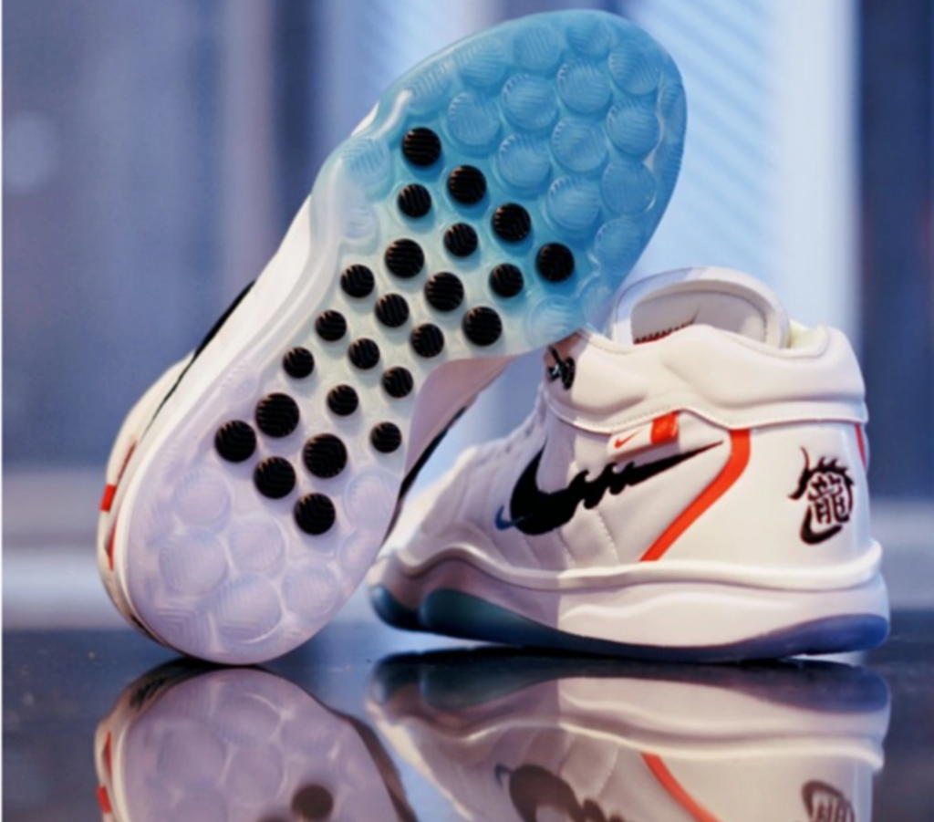 Giày Nike Air Zoom GT Hustle 2 ‘Year Of The Dragon’ FZ5057-101 - Ảnh 4