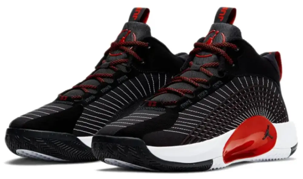 Alternative view of Giày Nike Air Jordan Jumpman 2021 'Bred' CQ4021-006