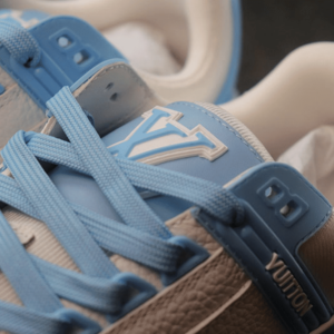 Alternative view of Giày Louis Vuitton Trainer Low “White Sky Blue” 1AA6YK