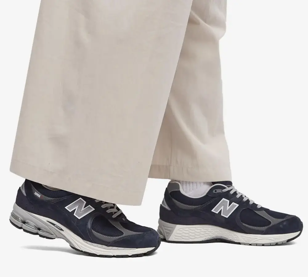 Giày New Balance 2002R Gore-Tex Eclipse M2002RXK - Ảnh 3