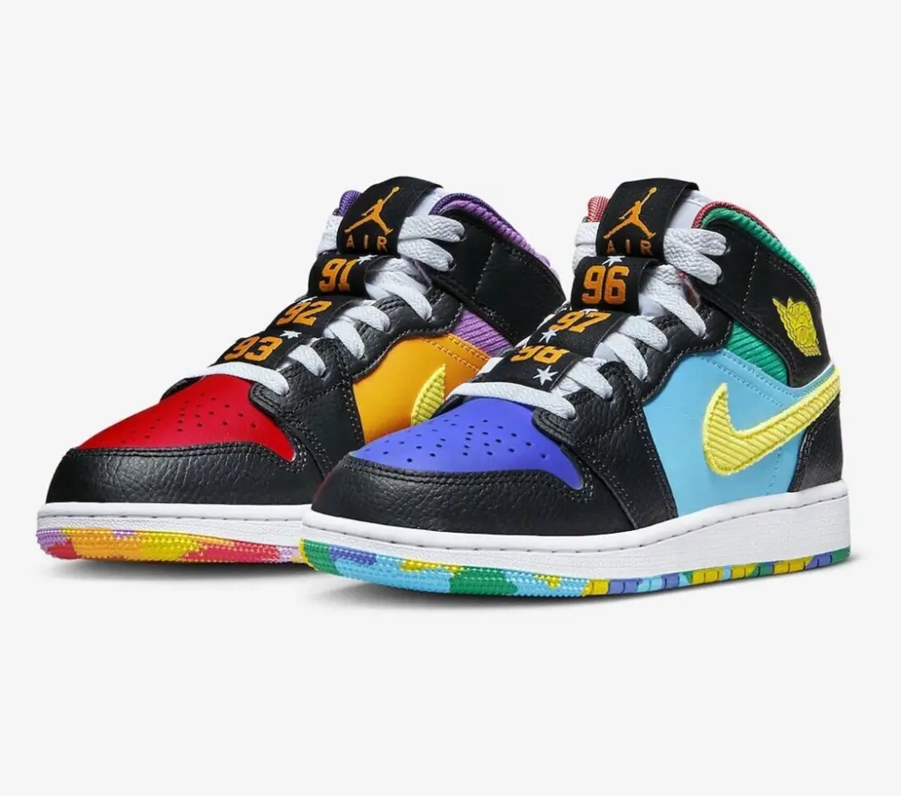 Alternative view of Giày Air Jordan 1 Mid SS GS ‘Championships’ FD1317-007