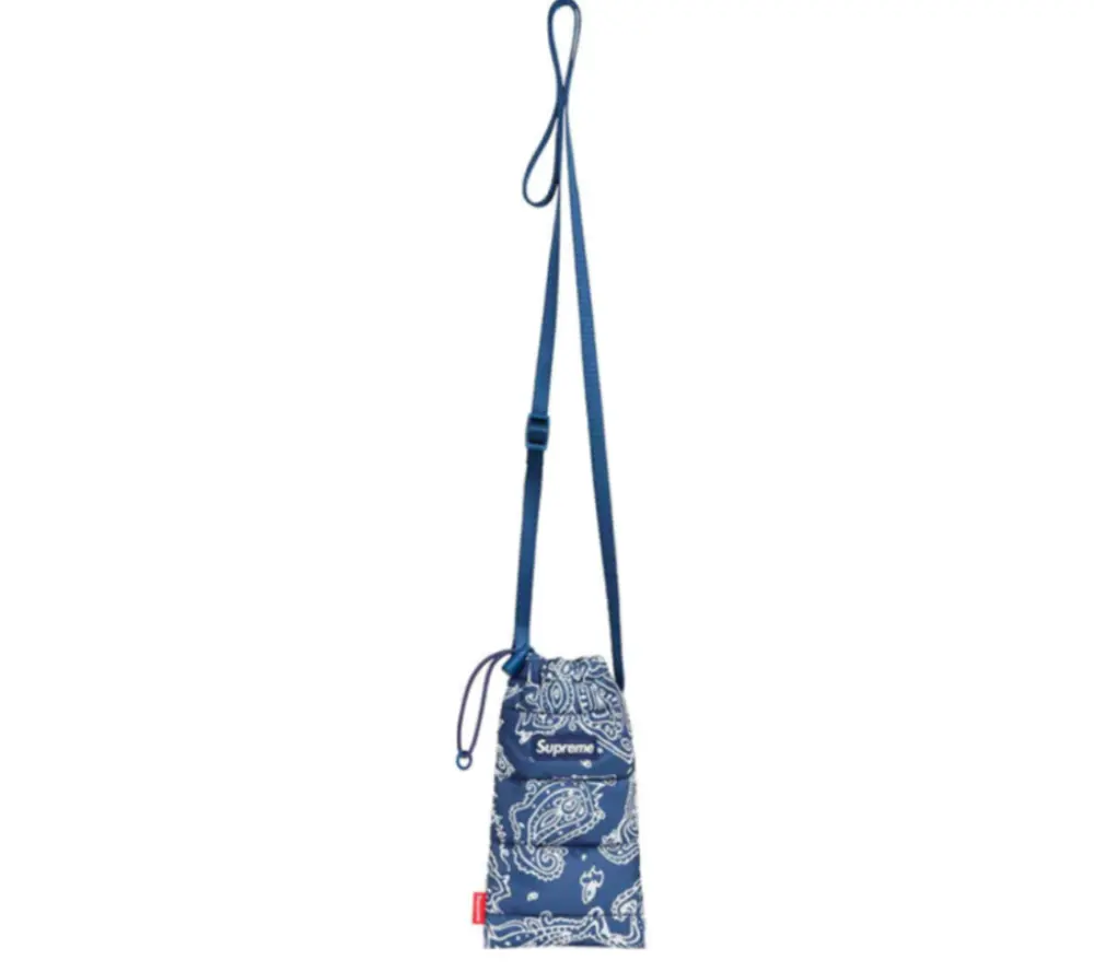 Alternative view of Túi Supreme Puffer Side Bag ‘Blue Paisley’