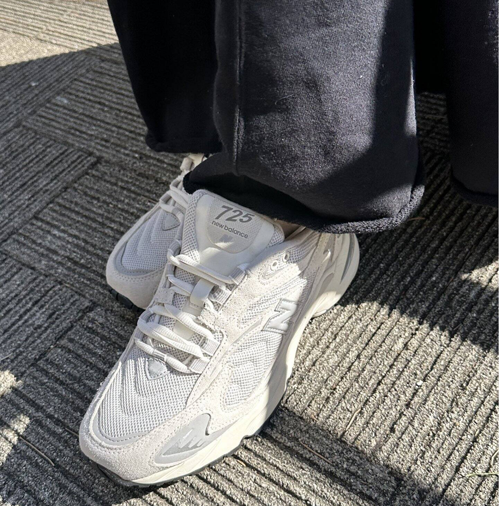 Giày New Balance 725 "Off White/Gray" ML725UF - Ảnh 4