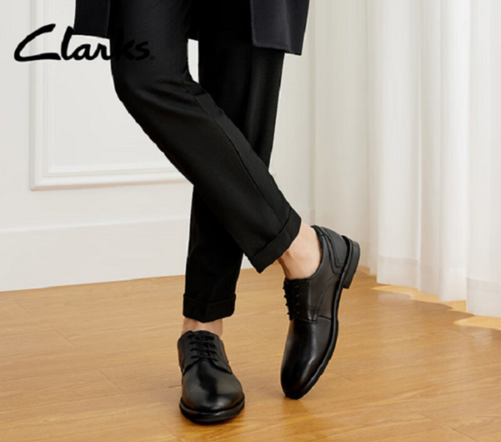 Giày Clarks Un Hugh ‘Black’ 261683228 - Ảnh 2